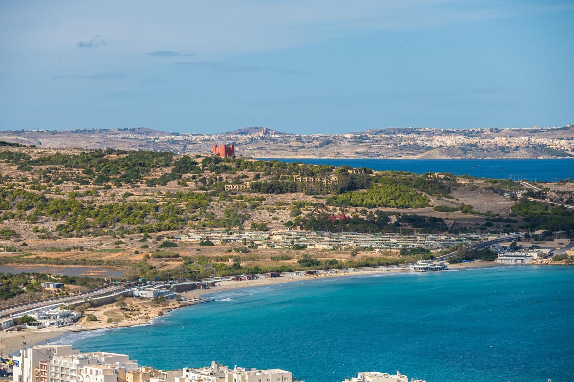Clifftop Modern Apartment Mellieħa Esterno foto