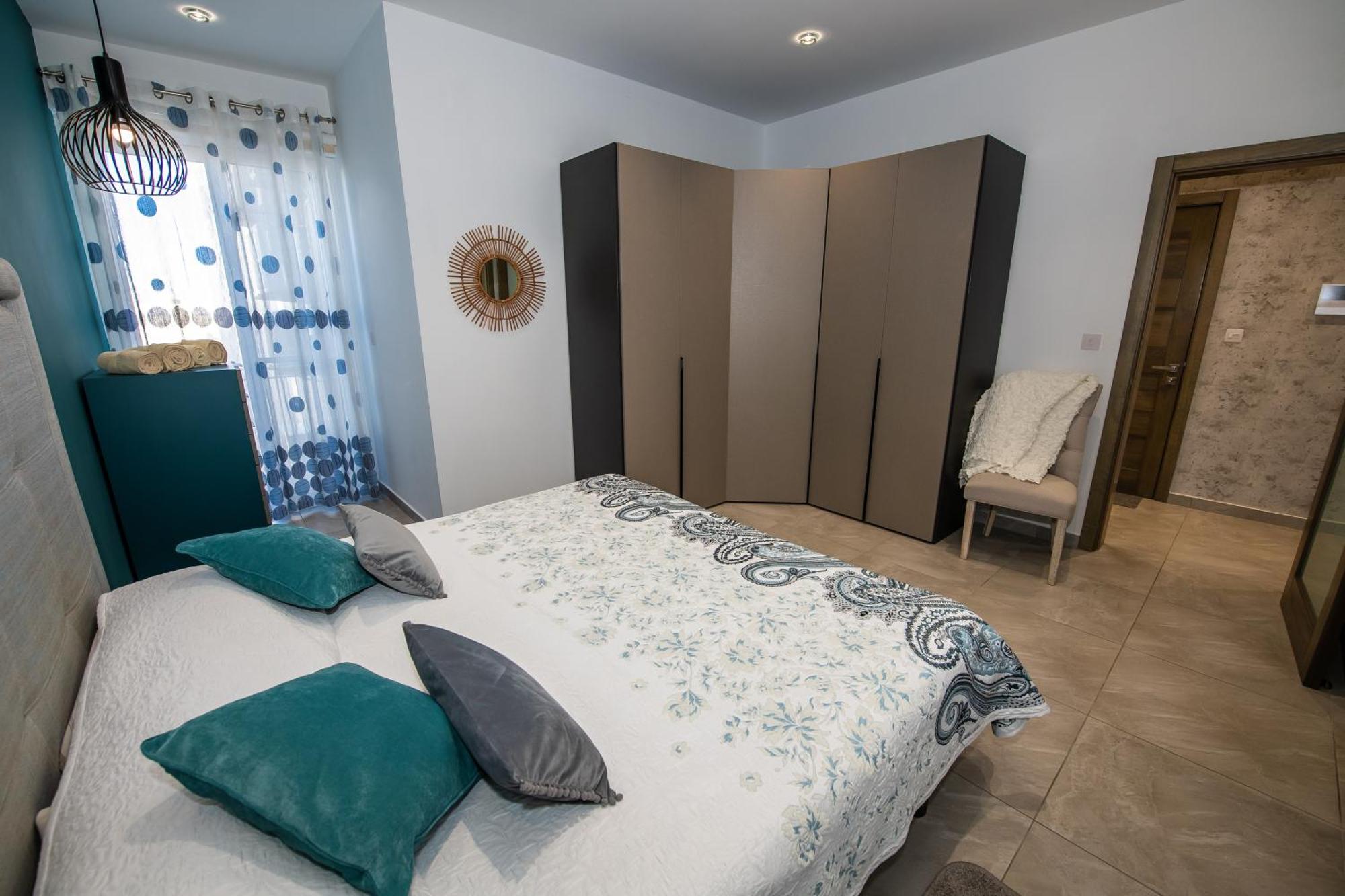 Clifftop Modern Apartment Mellieħa Esterno foto
