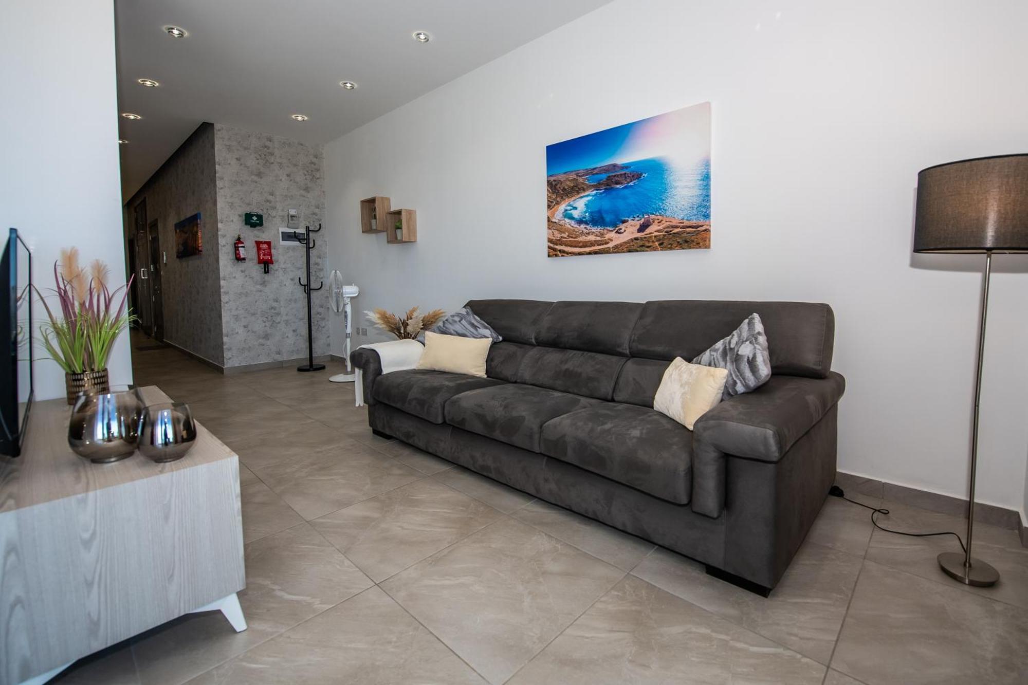 Clifftop Modern Apartment Mellieħa Esterno foto