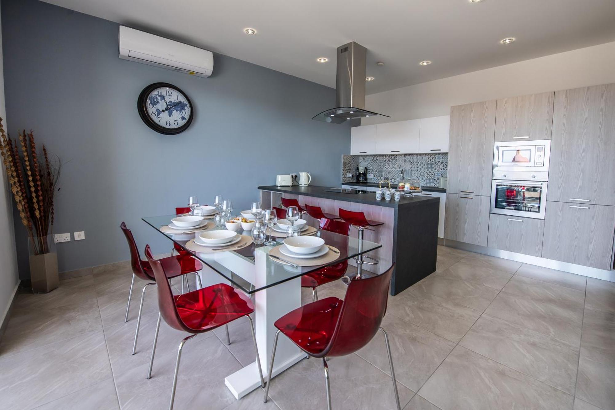Clifftop Modern Apartment Mellieħa Esterno foto